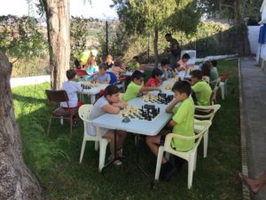 Alumnos jugando el torneo fin de curso 2019.